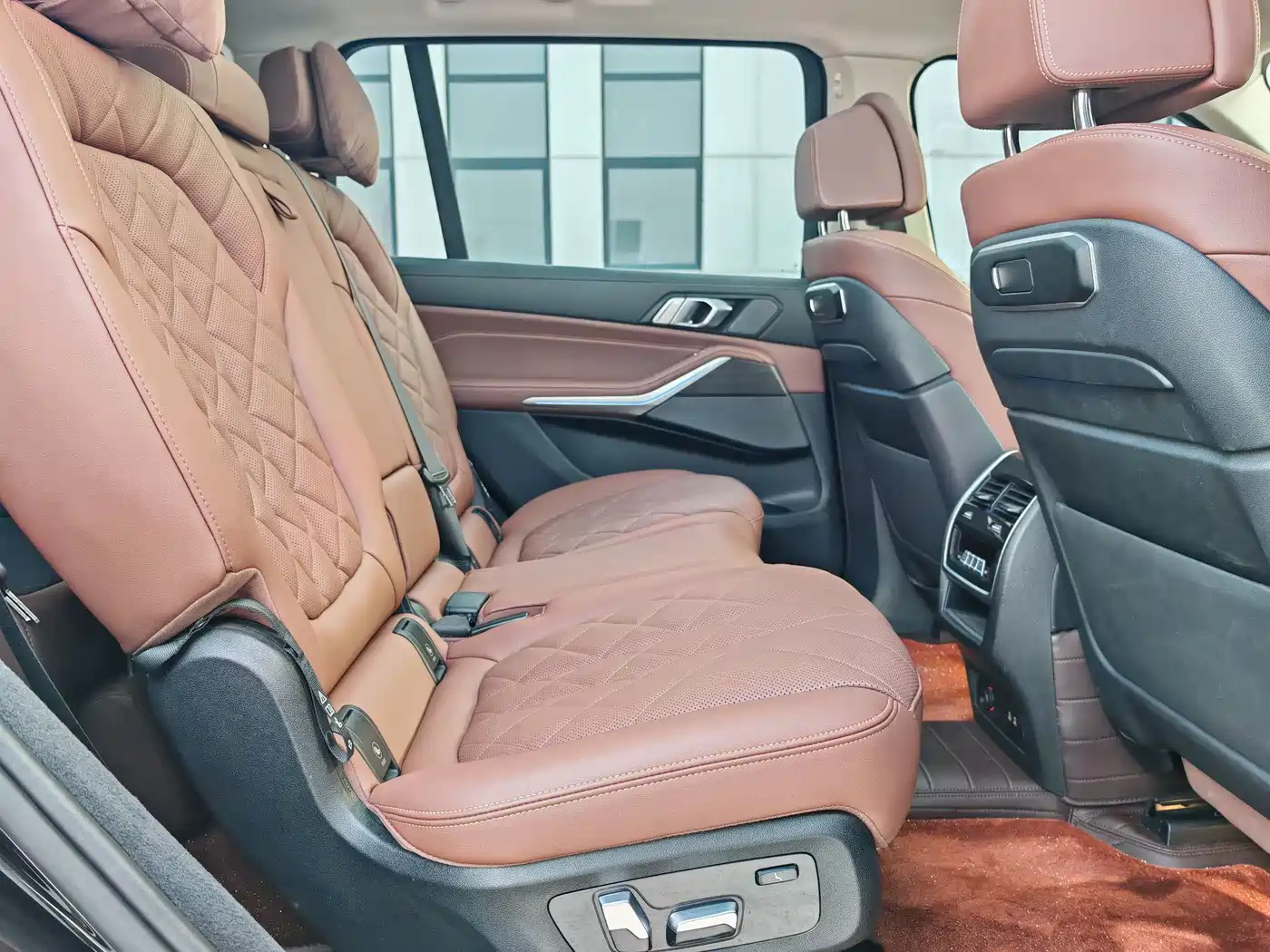 BMW X7 2023 xDrive40i Leading Luxury Package фото 18
