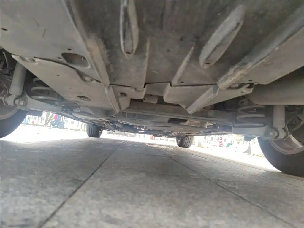 Toyota Corolla 2014 1.6L CVT GL-i фото 21