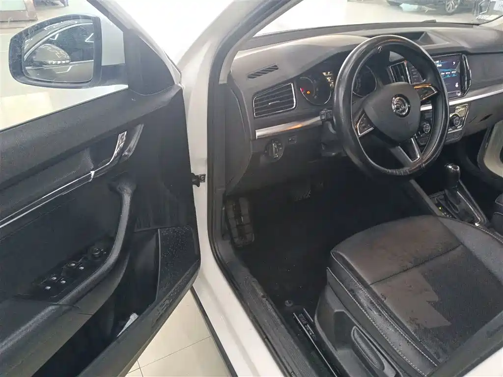 Škoda Kamiq 2021 1.5L Auto Comfort Edition фото 16