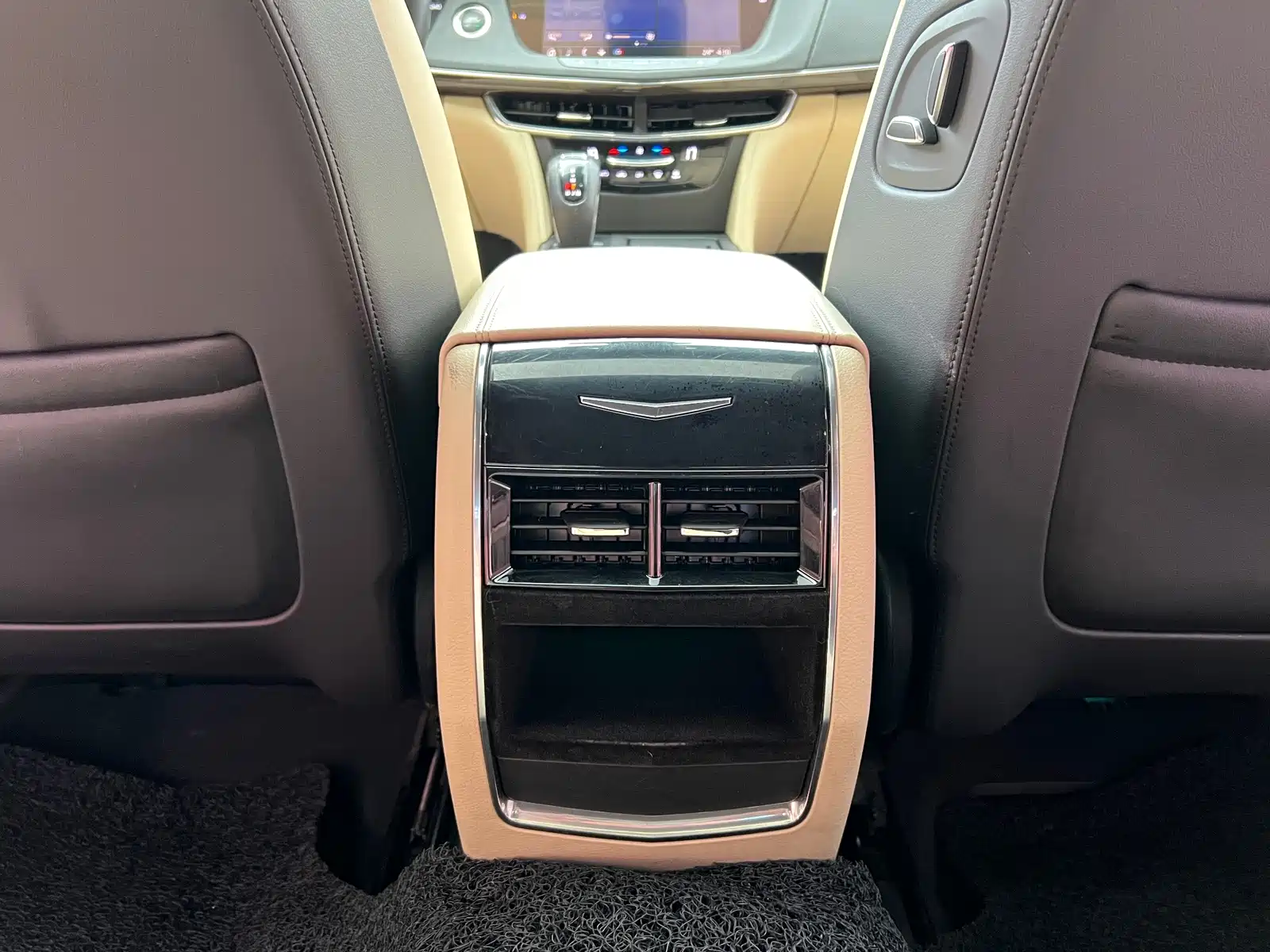 Фото 4 - Cadillac CT6