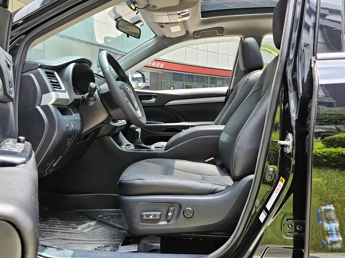 Toyota Highlander 2015 2.0T AWD Luxury Edition 7-seater фото 4