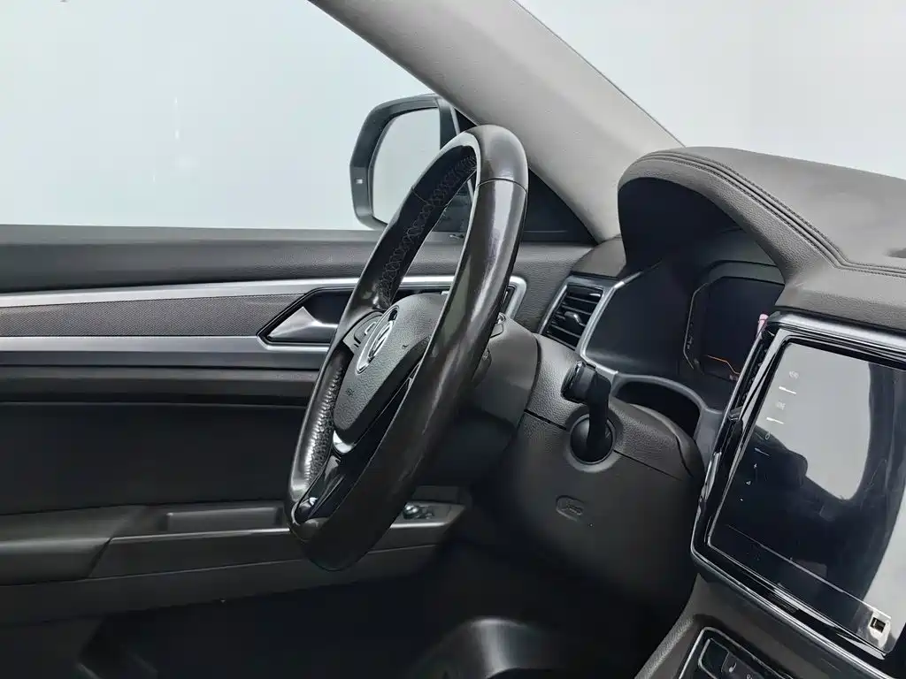 Фото 22 - Volkswagen Teramont