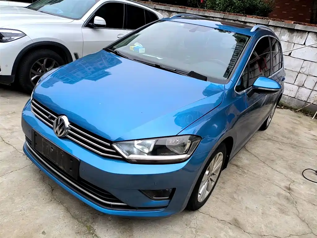 Volkswagen Golf Sportsvan 2016 230TSI Automatic Progressive фото 2