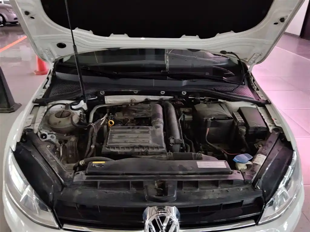 Volkswagen Golf 2015 1.4TSI Automatic Comfort фото 20