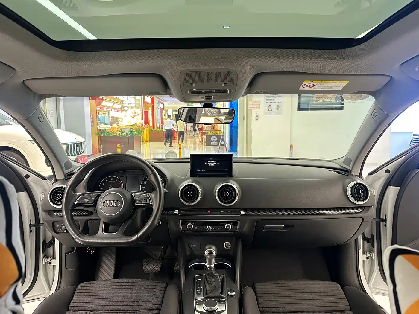 Audi A3 2018 30th Anniversary Limousine 35 TFSI Sport фото 20