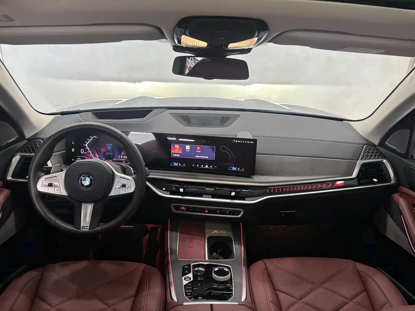 BMW X5 2025 Model xDrive 30Li Exclusive M Sport Blackout Package фото 14
