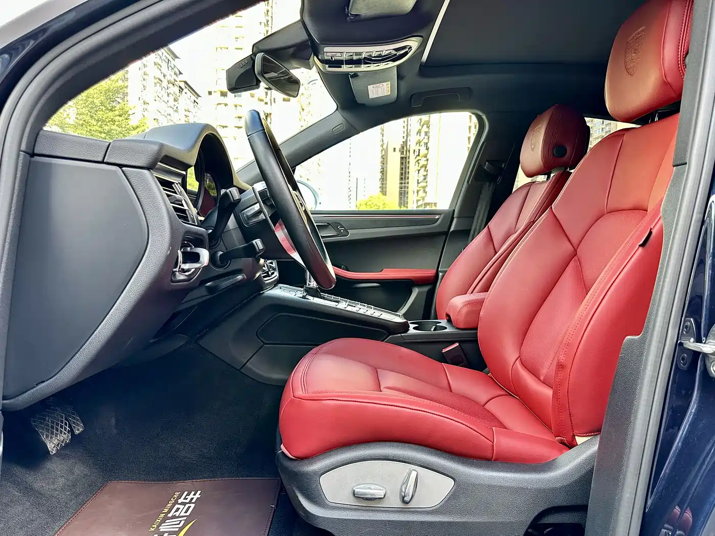 Porsche Macan 2018 Macan 2.0T фото 8