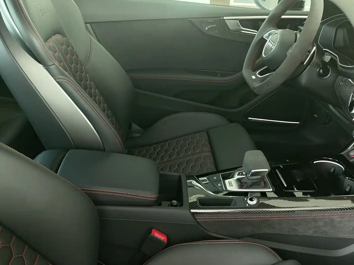 AUDI RS5