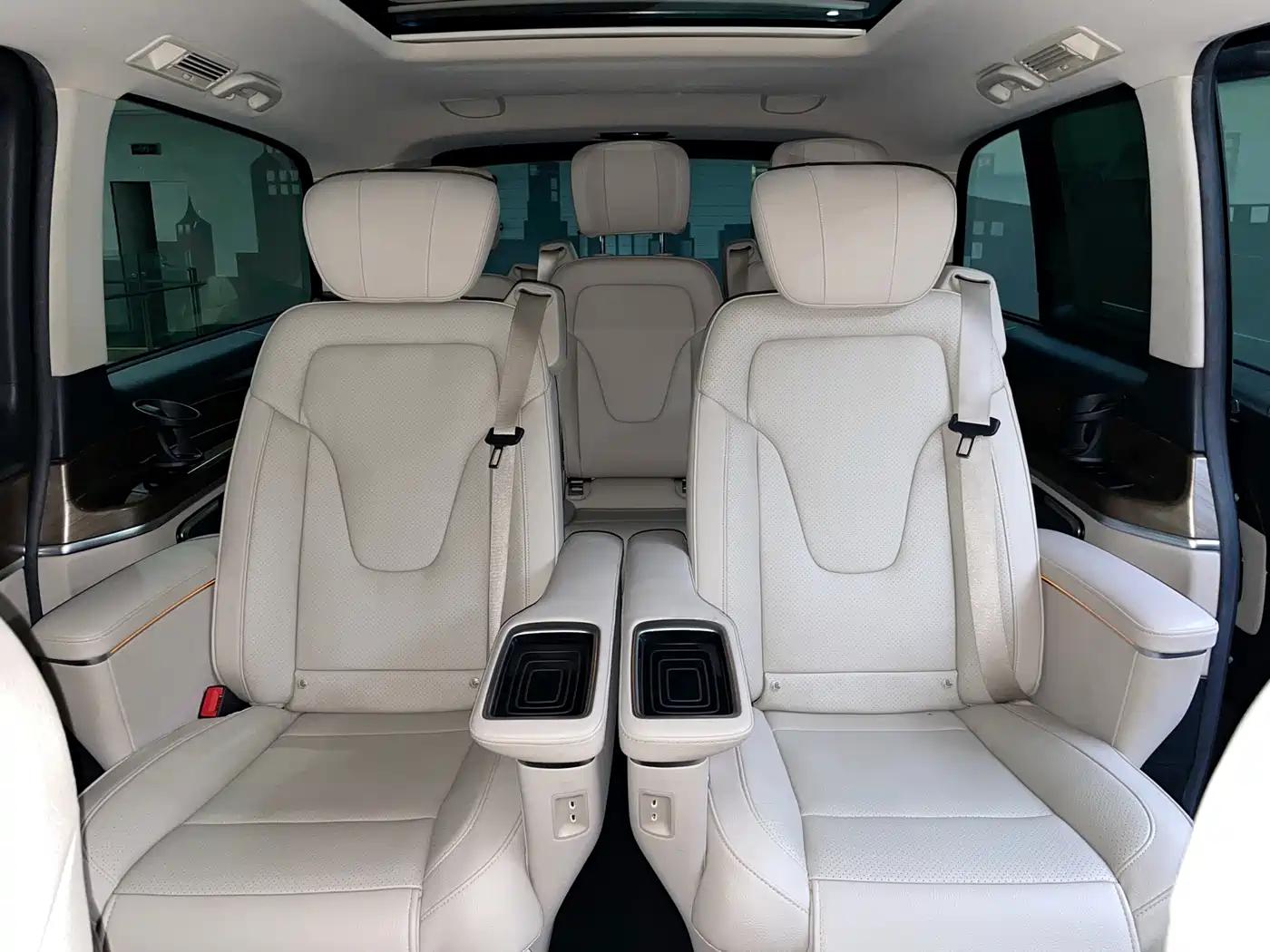 Mercedes-Benz V-Class 2020 Model V 260 L Long Wheelbase Luxury фото 10