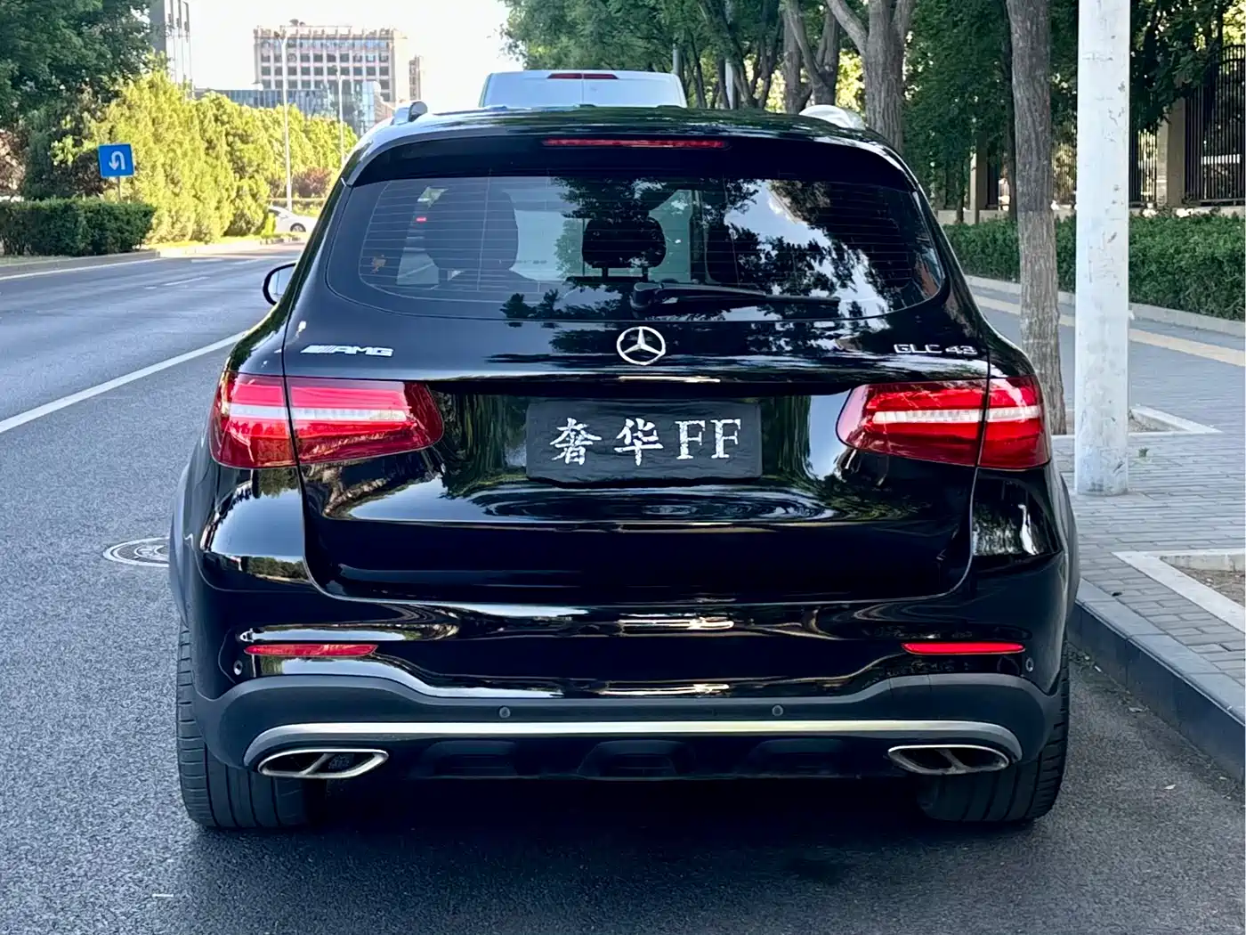 Mercedes-Benz GLC AMG 2017 AMG GLC 43 4MATIC фото 4