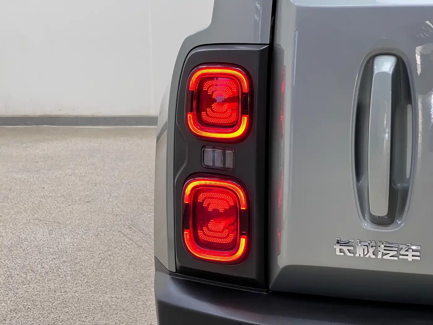 Haval Meng Long NEV 2023 Hi4 102 Explorer Edition фото 11