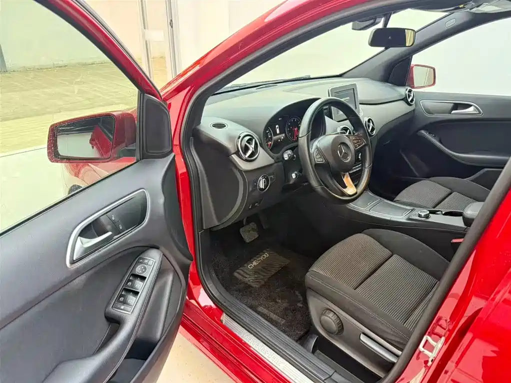 Mercedes-Benz B-Class 2017 B 180 фото 11
