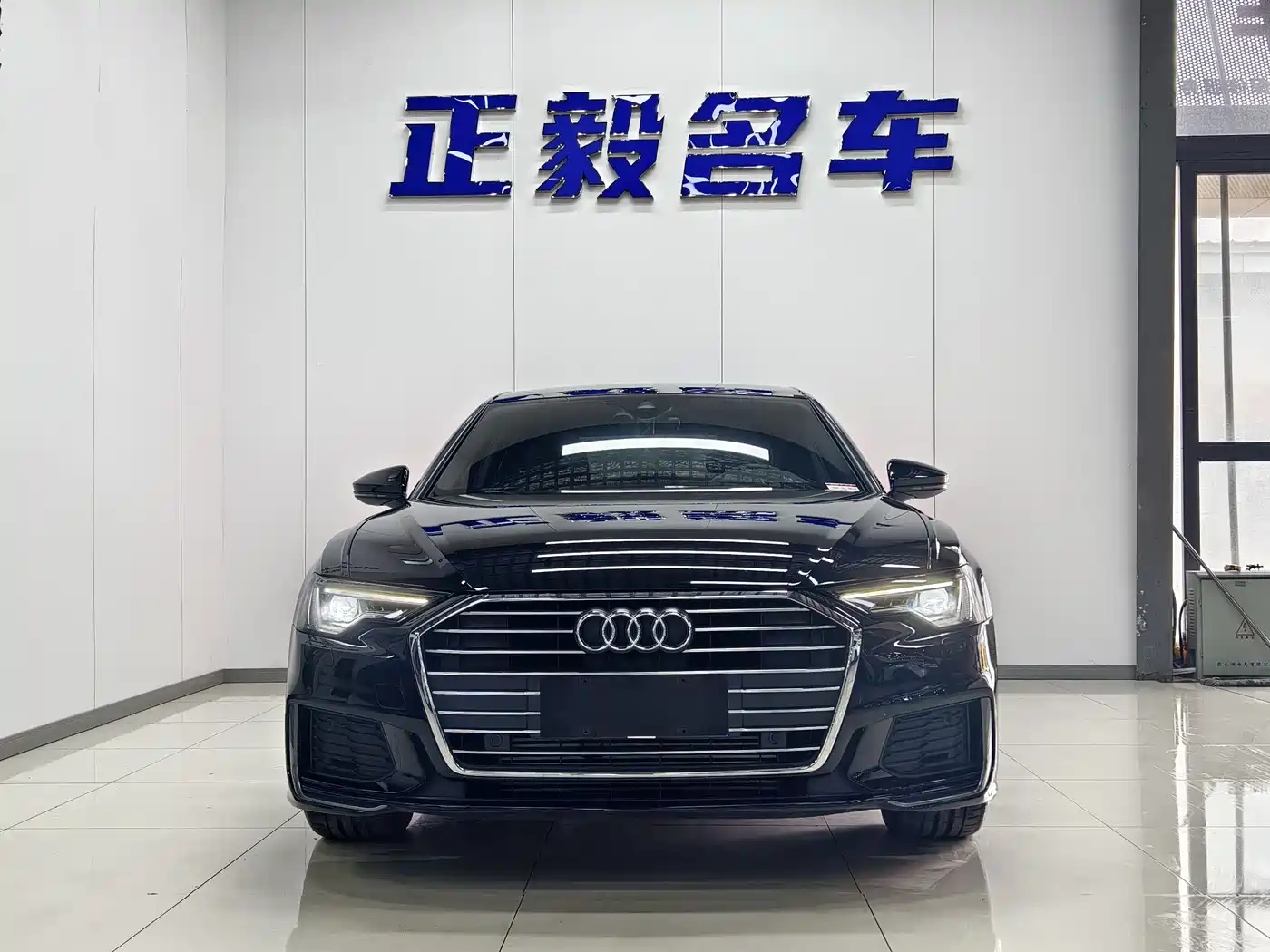 Audi A6L 2020 40 TFSI Luxury Dynamic фото 2