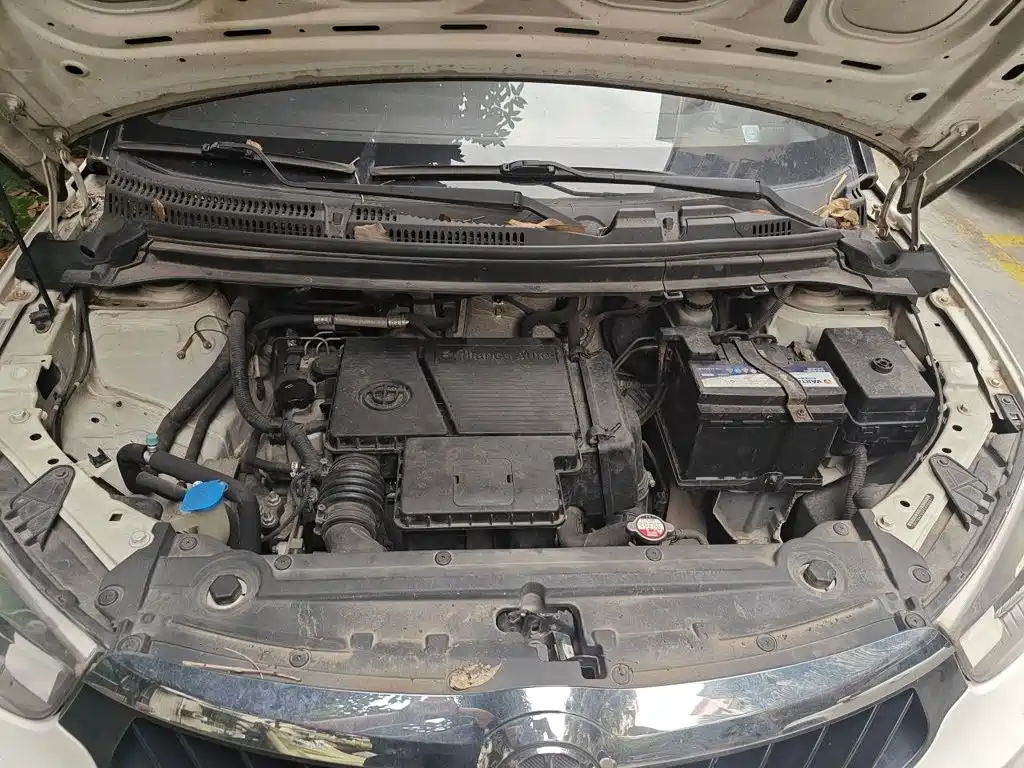 Zhonghua V3 2015 2015 1.5L Manual Smart Edition