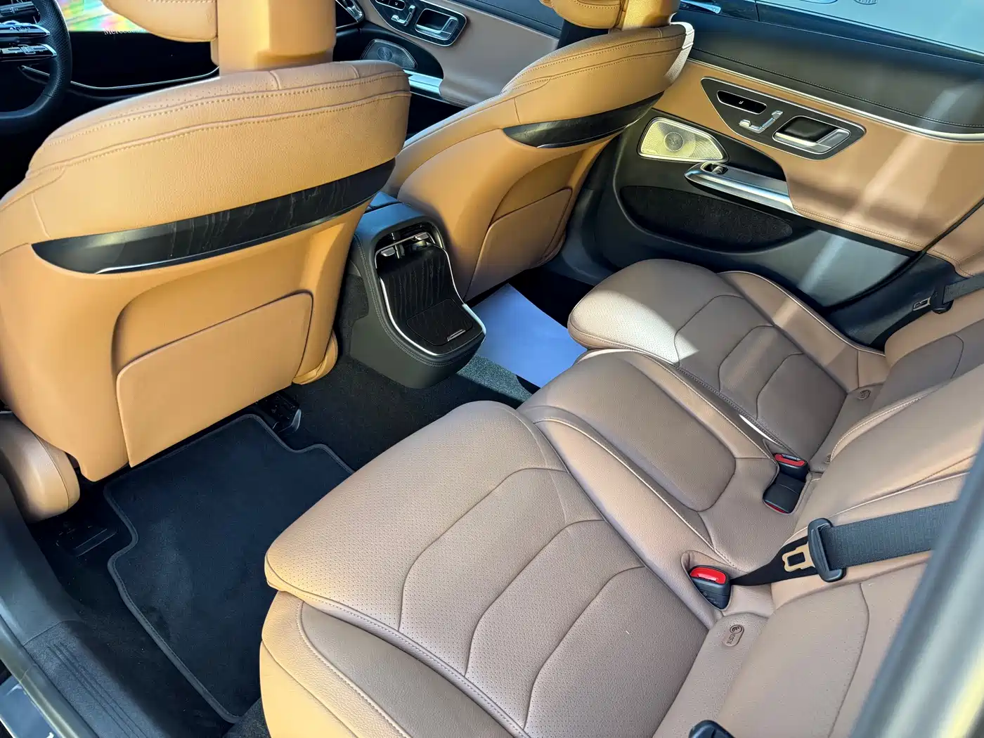 Mercedes-Benz E-Class 2024 Model E 300 L Luxury Sport фото 9