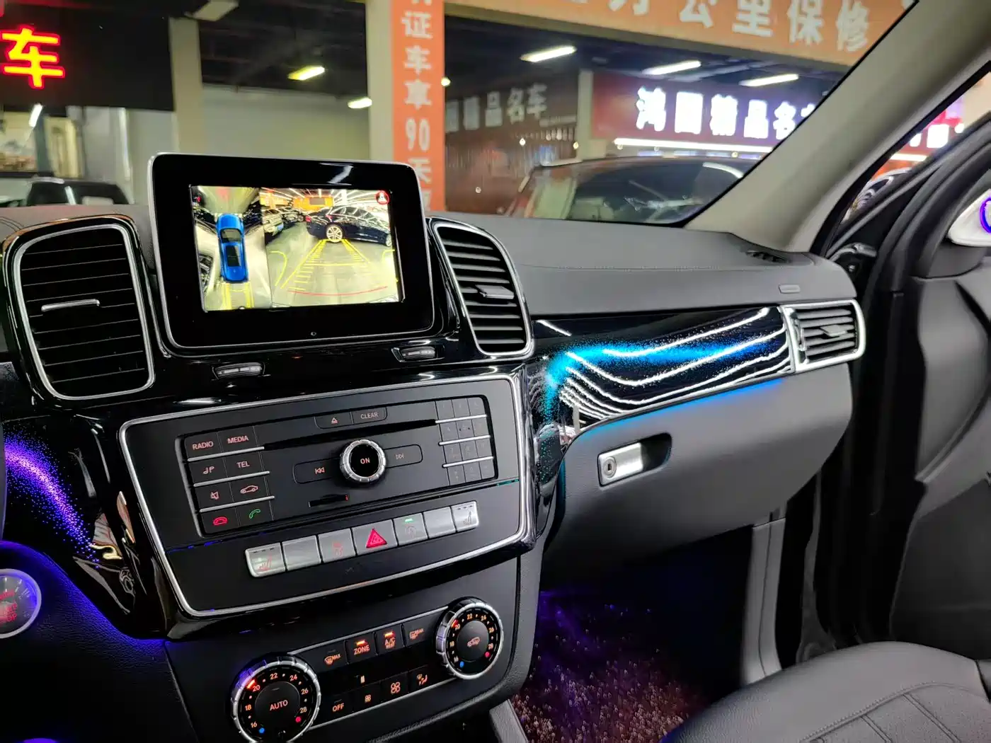 Mercedes-Benz GLS 2017 GLS 400 4MATIC Luxury фото 8