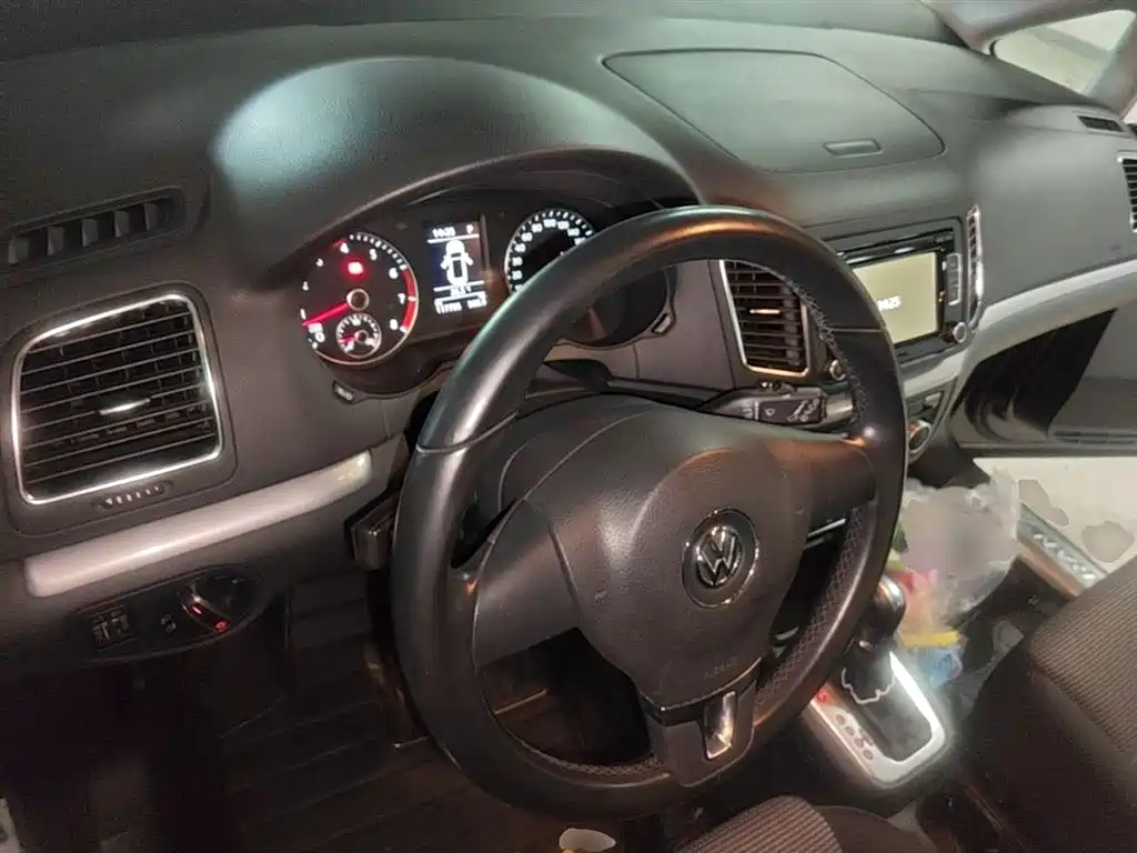 Volkswagen Sharan 2014 2.0TSI Standard фото 10