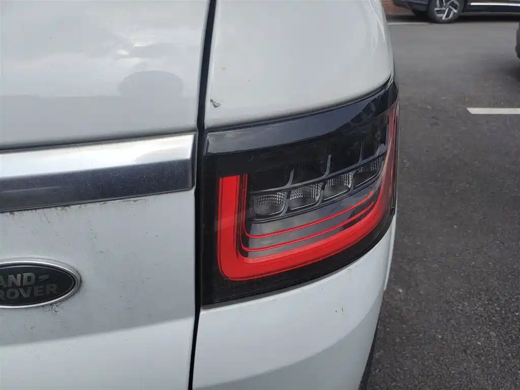 Land Rover Range Rover Sport PHEV 2019 P400e HSE фото 8