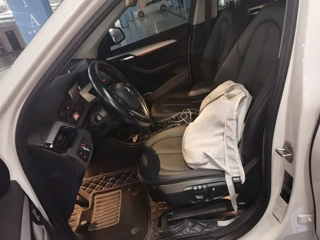 Photo 16 - BMW X1