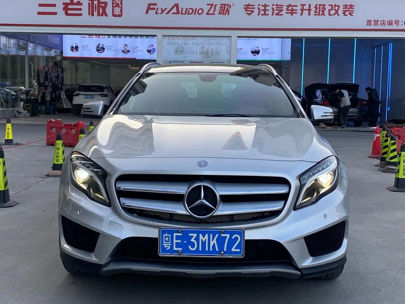 Mercedes-Benz GLA (Import) 2015 GLA 260 4MATIC фото 2
