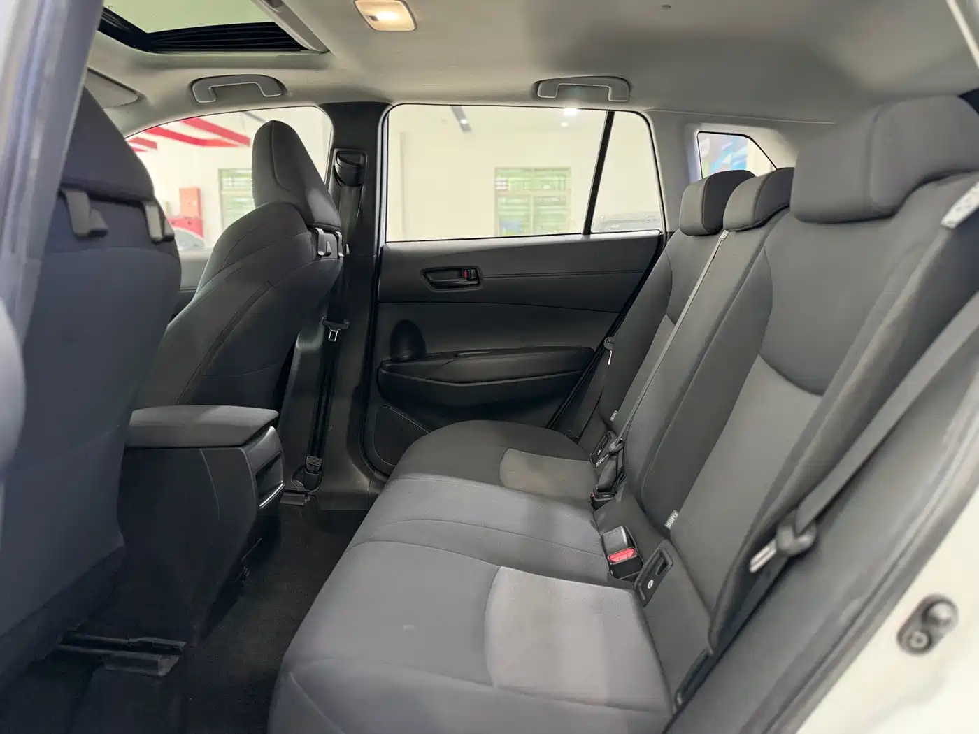Toyota Frontlander 2023 2.0L CVT Leading Edition фото 6