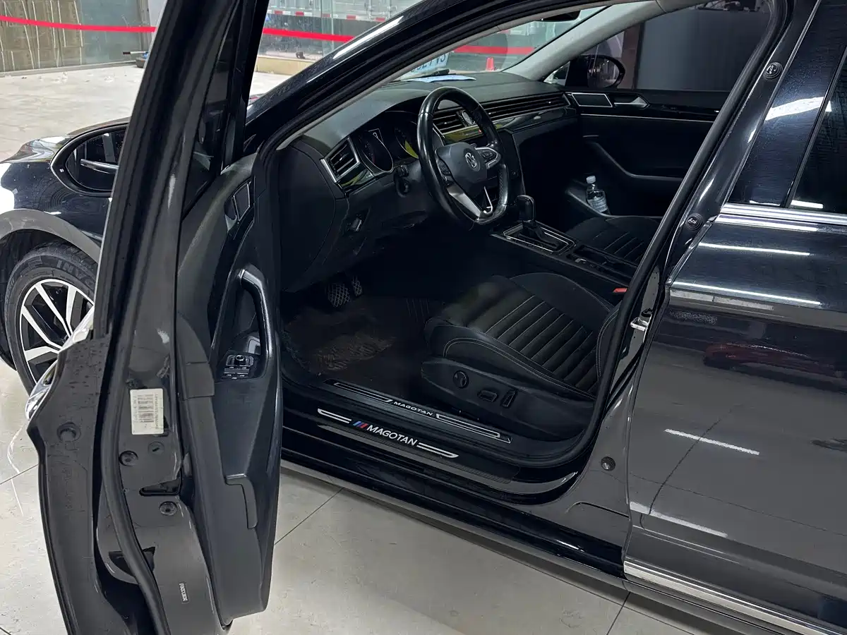 Volkswagen Magotan 2020 330TSI DSG Leading фото 7