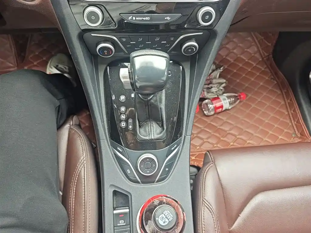 Haima Famila MPV 2017 2017 7-Seater 1.5T Automatic Comfort