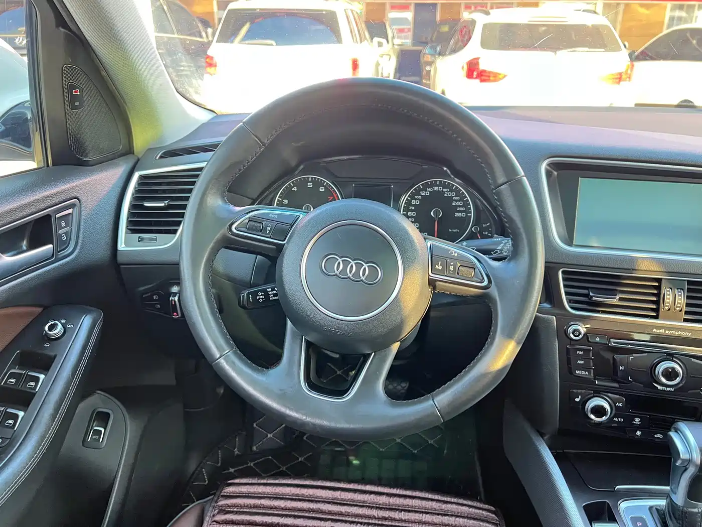 Audi Q5 2018 Collector's Edition 40 TFSI Technology фото 17