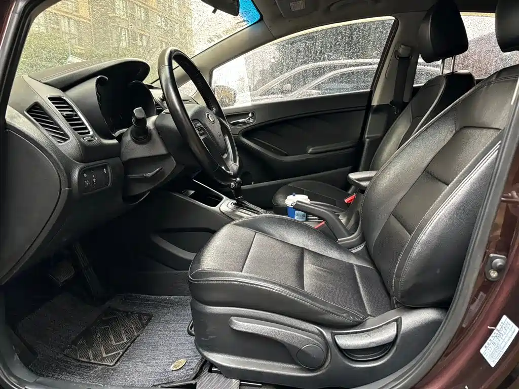 Kia K3 2013 1.6L Automatic GLS фото 4