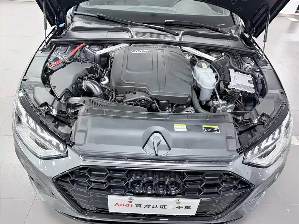 Audi A4L 2023 40 TFSI quattro Luxury Sport фото 8