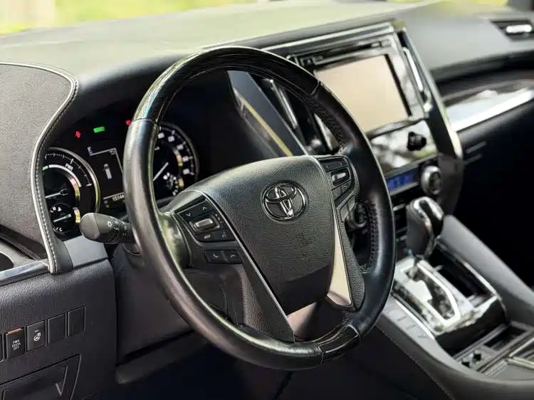 Toyota Vellfire 2020 Twin Engine 2.5L HV Luxury Edition фото 8