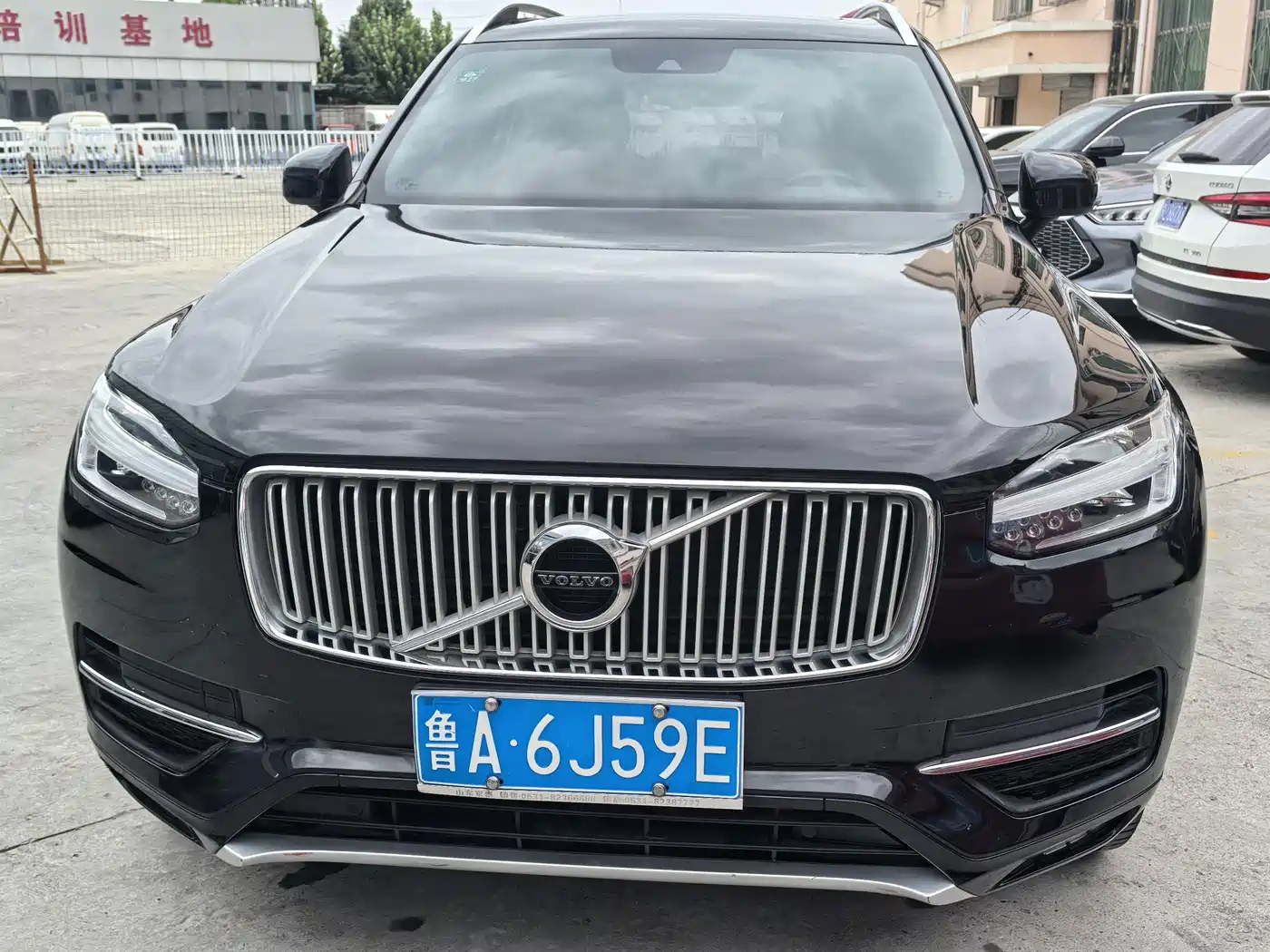 Фото 2 - Volvo XC90