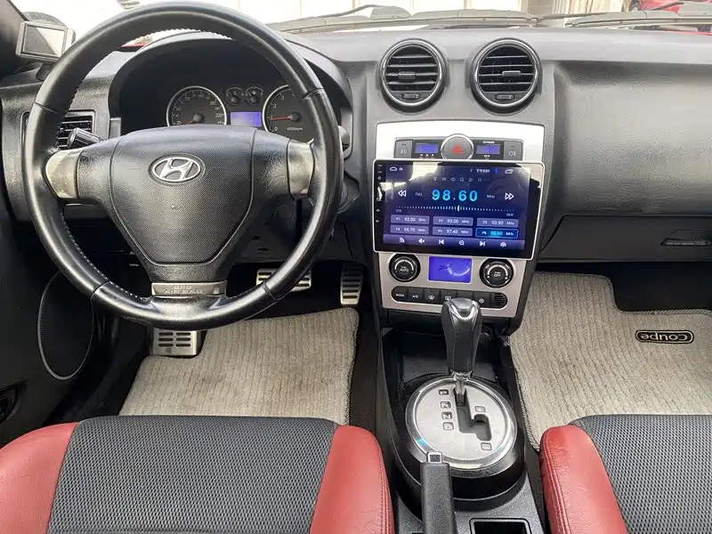 Фото 5 - Hyundai Coupe