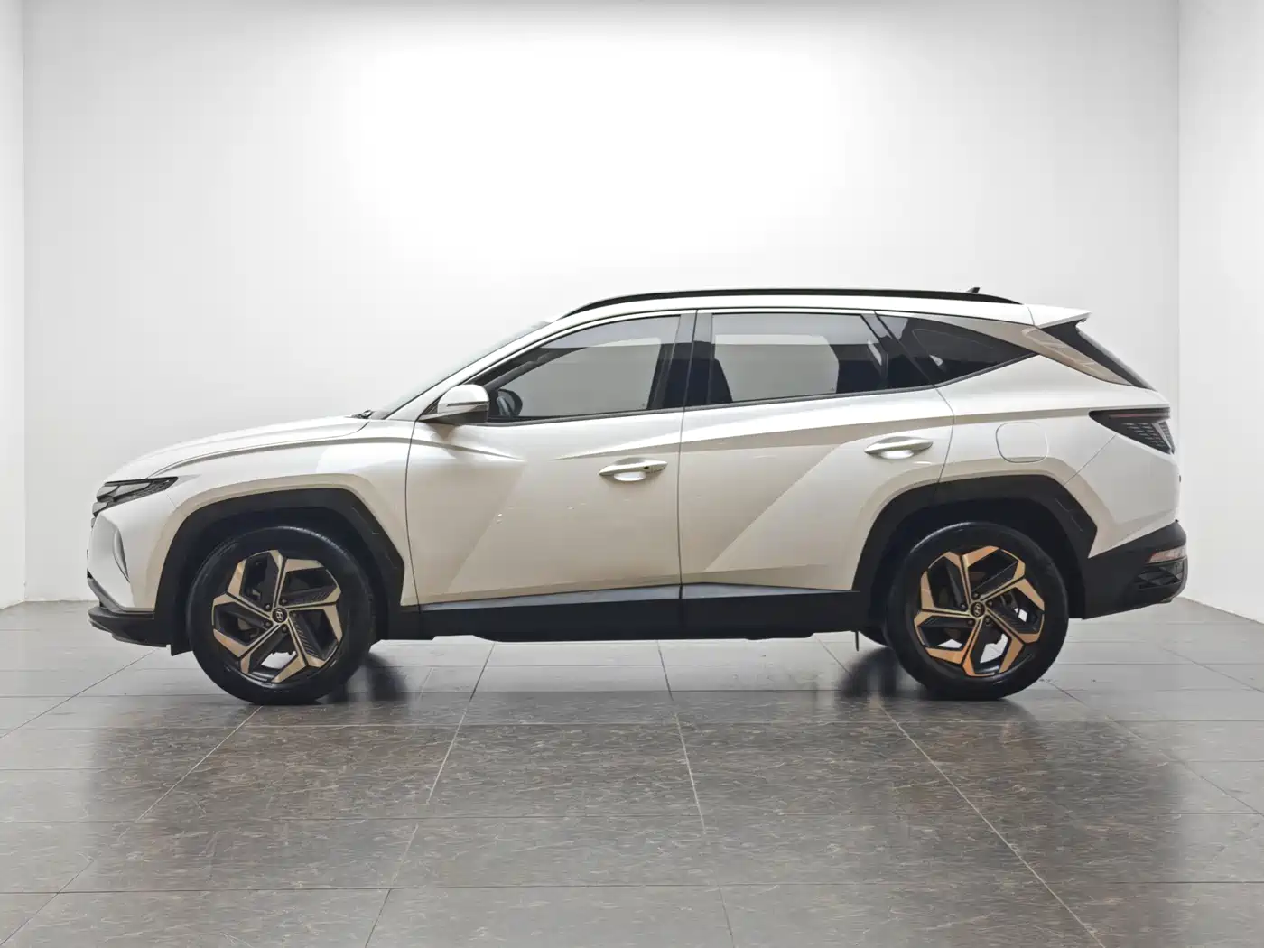 Hyundai Tucson 2021 Tucson L 1.5T DCT LUX Premium фото 10