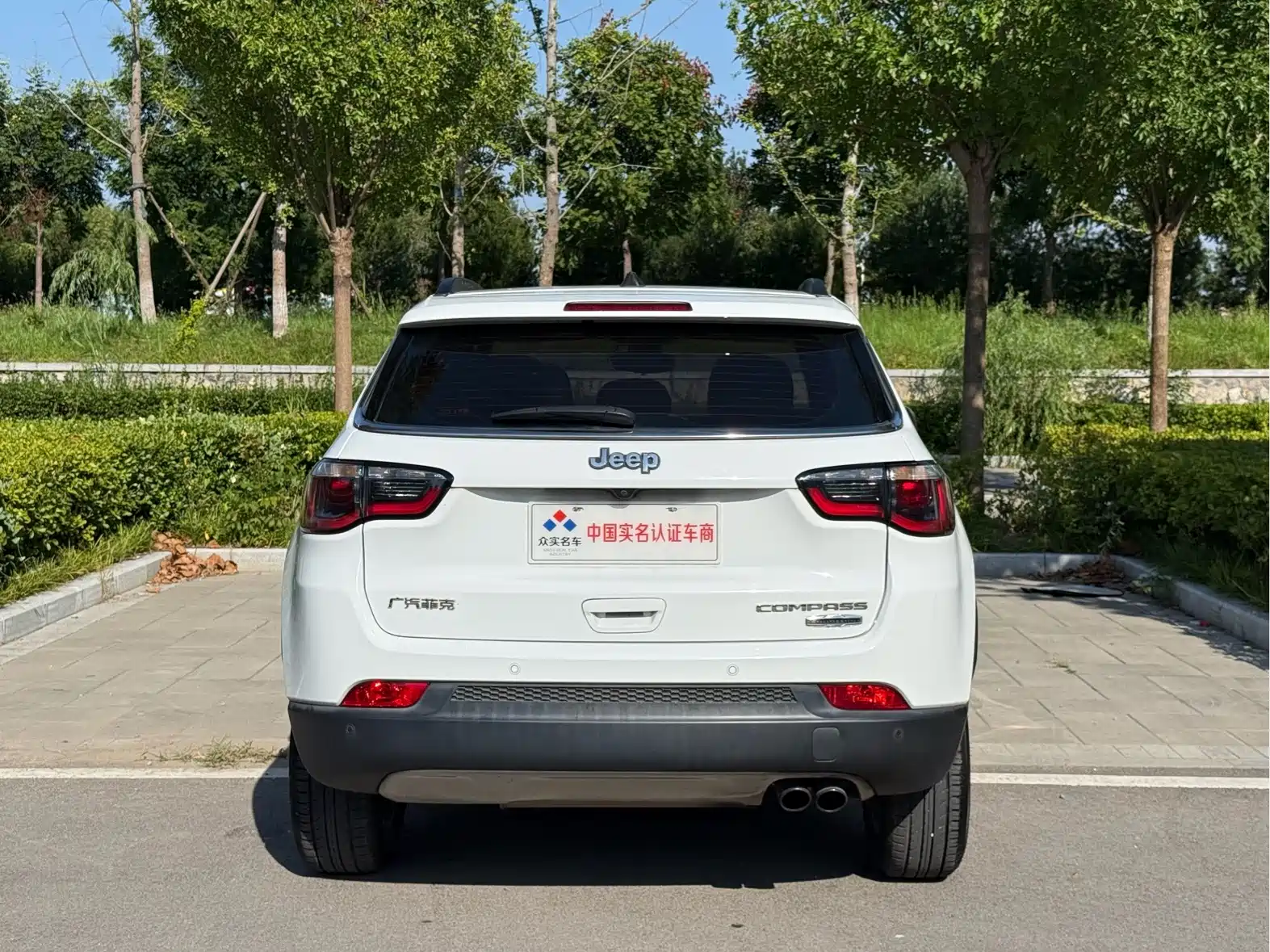 Фото 18 - Jeep Compass