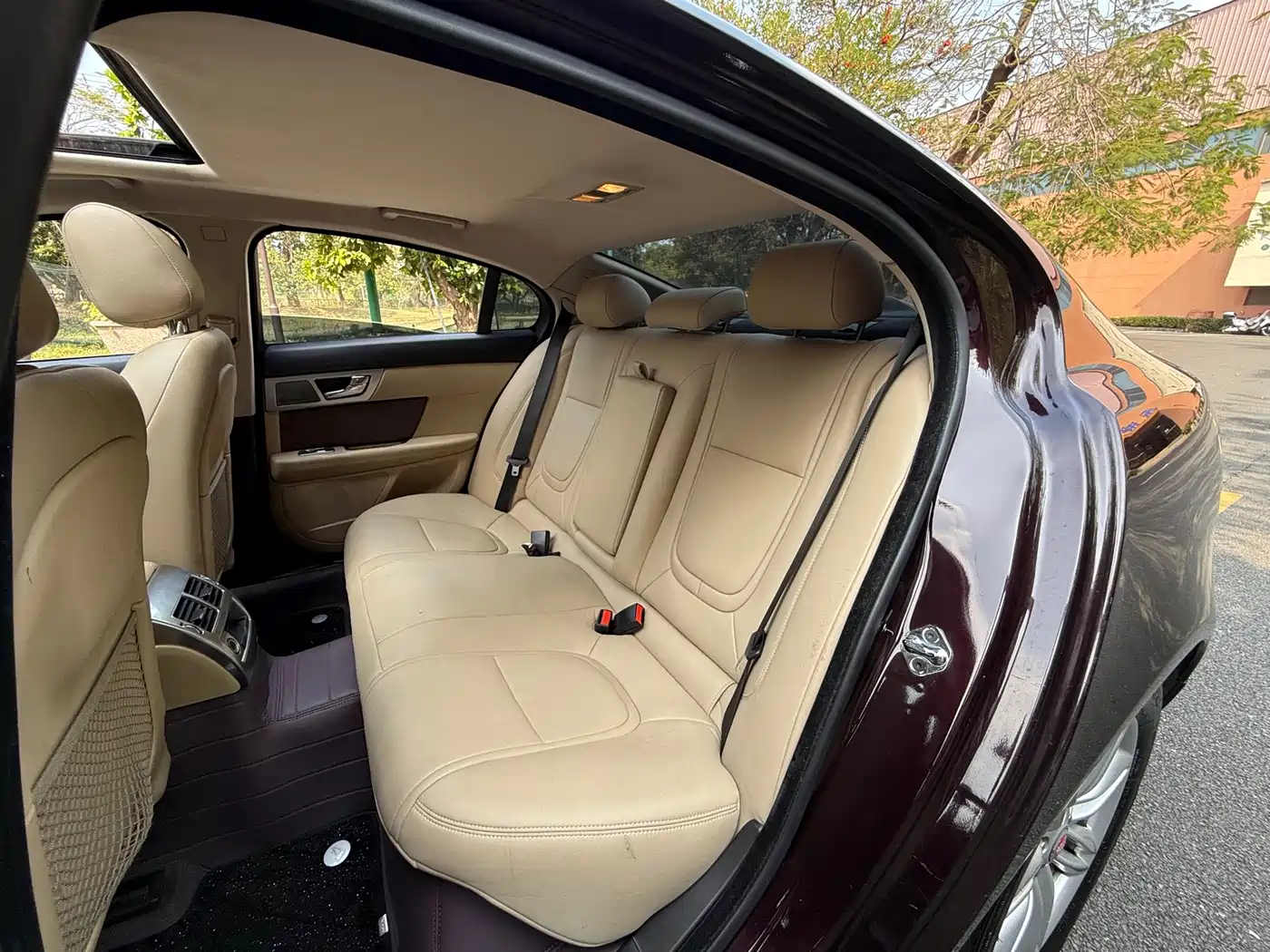 Jaguar XF 2015 2015 XF 2.0T Style Edition