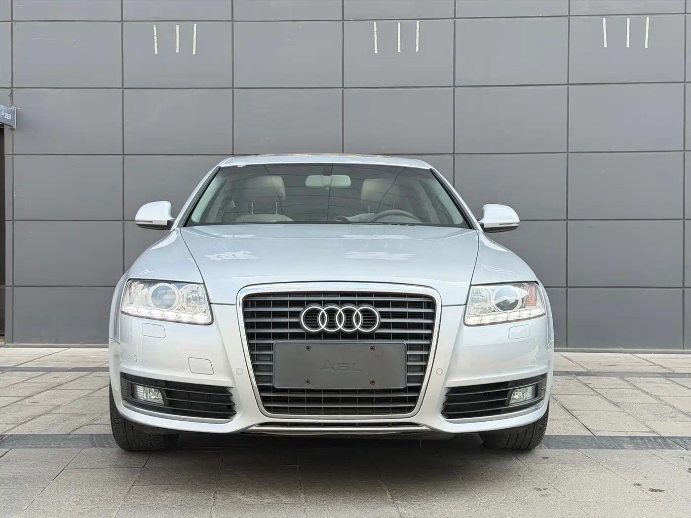 Audi A6L 2011 Model 2.0 TFSI Auto Standard фото 2