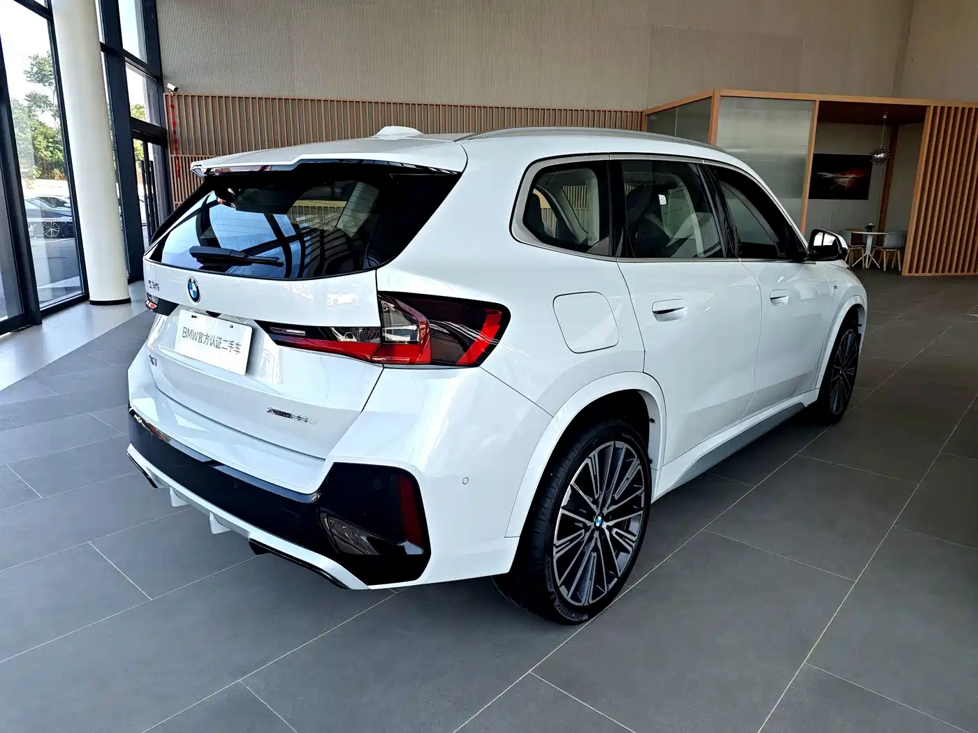 BMW X1 2025 2024 xDrive25Li M Sport Package