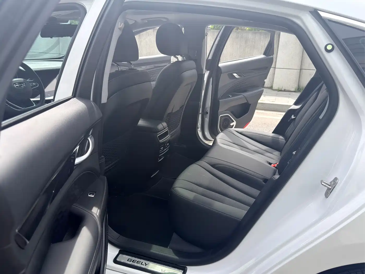 GEELY AUTOMOBILE BORUI