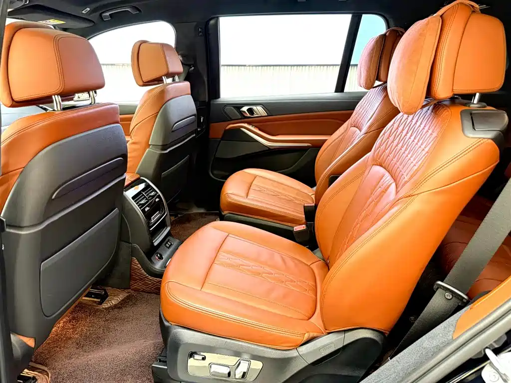 BMW X7 2022 xDrive40i Exclusive M Sport Package фото 24