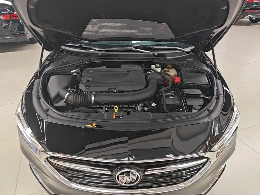 BUICK LACROSSE