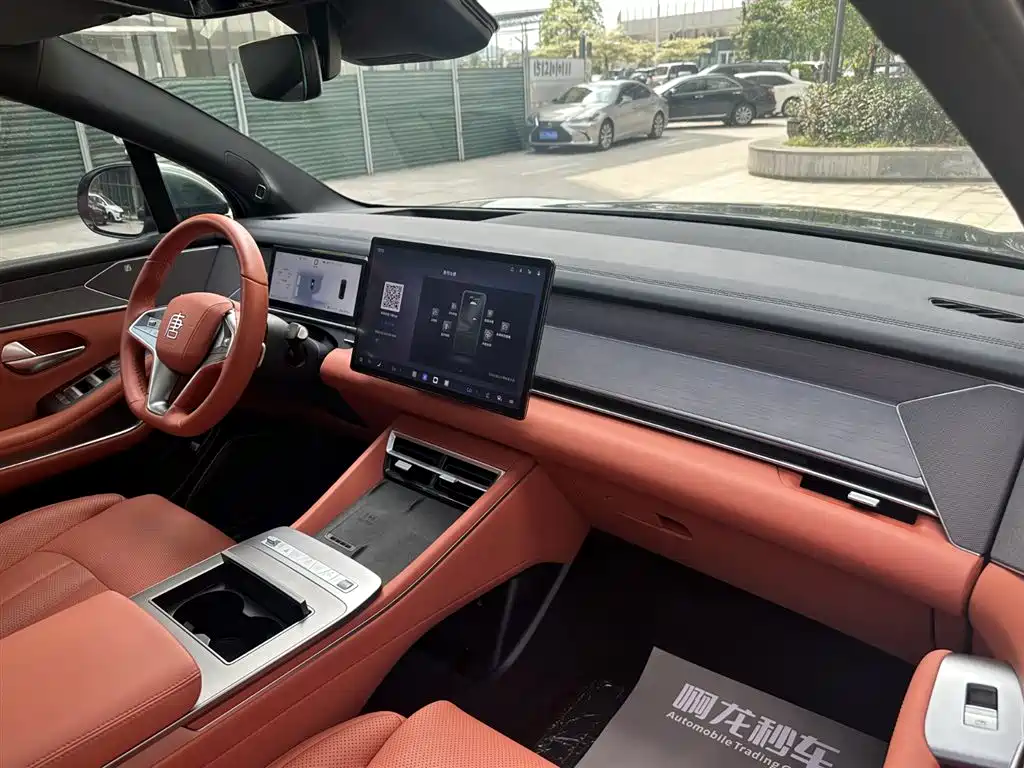 BYD Tang L 2025 DM 175KM Drone Player Edition фото 6