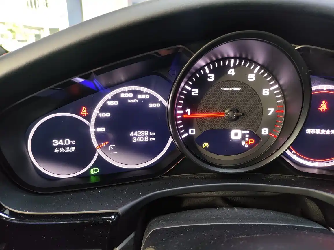 Porsche Panamera 2019 Panamera 4 Executive Long Wheelbase 2.9T фото 8