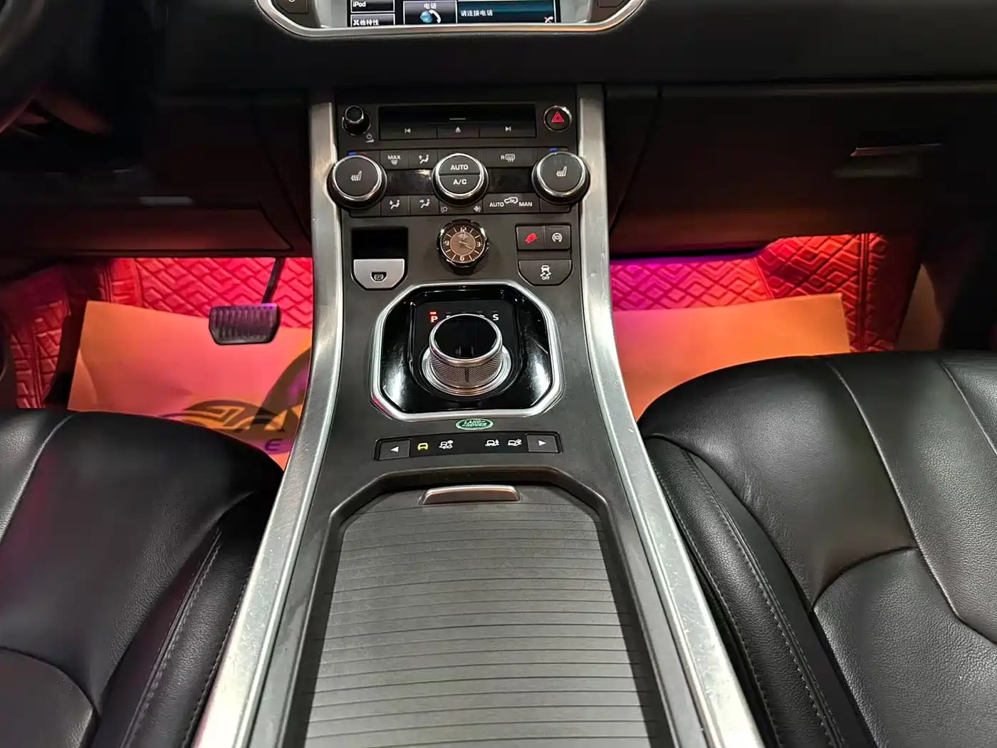 Land Rover Range Rover Evoque 2015 2.0T 5-Door Intelligent Edition фото 12