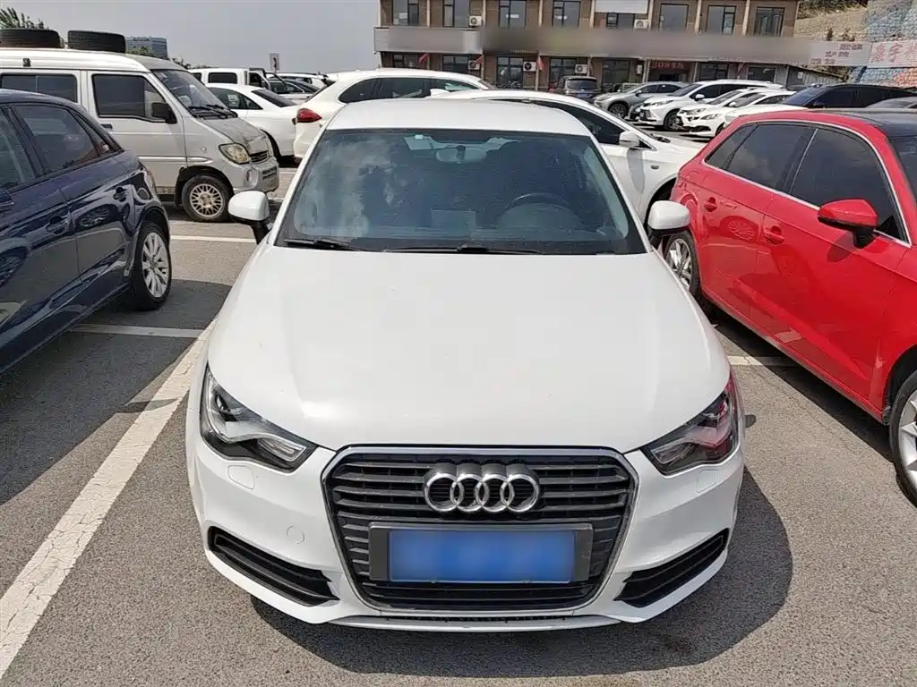 Audi A1 2014 30 TFSI Fashion фото 3