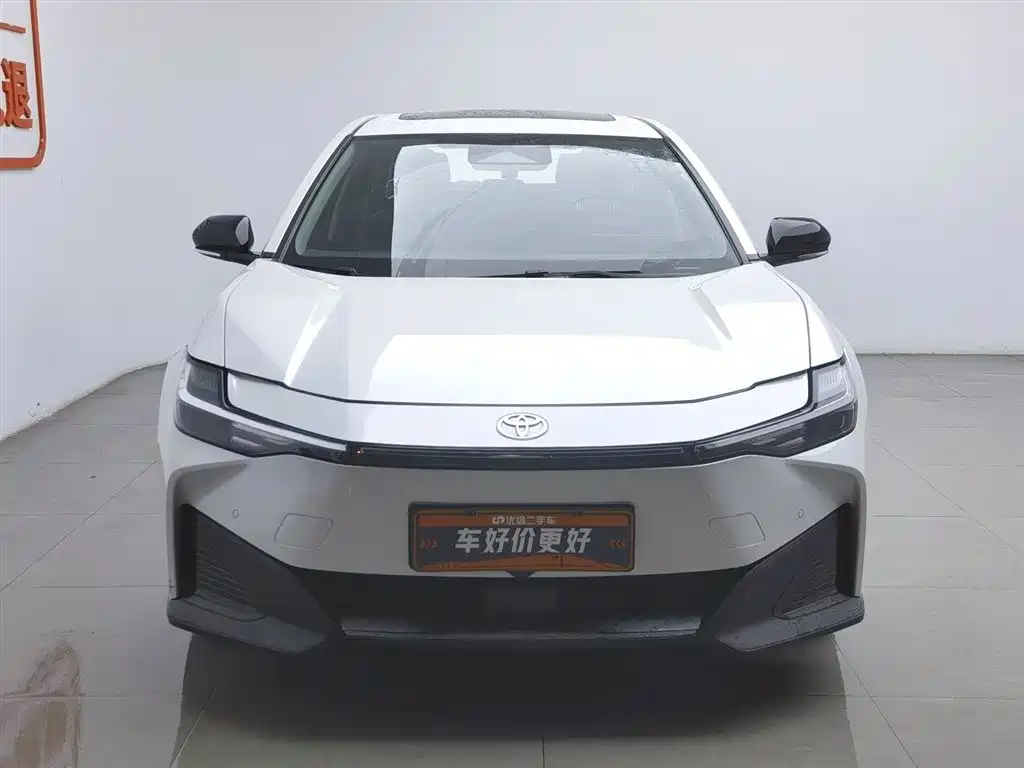 Toyota bZ3 2023 517km Elite PRO фото 3