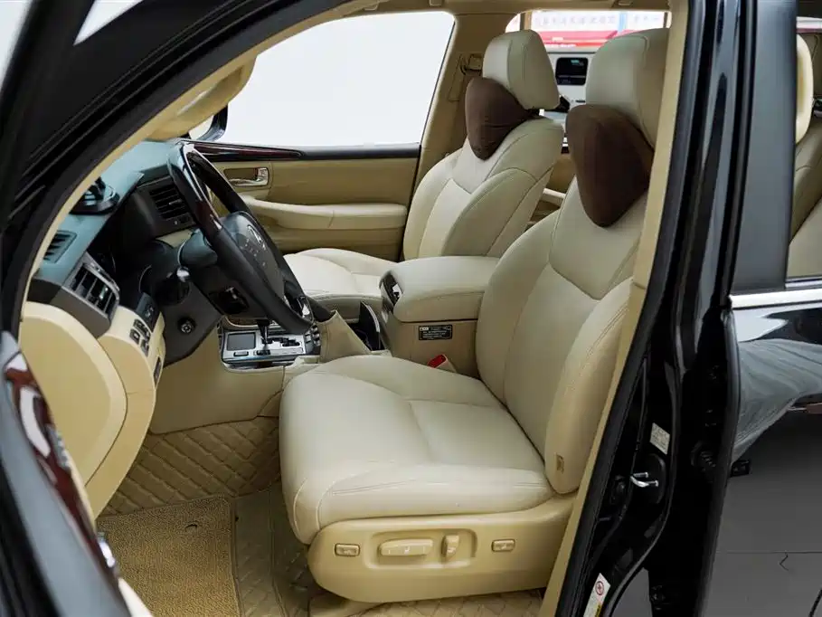 Lexus LX 2009 570 фото 3