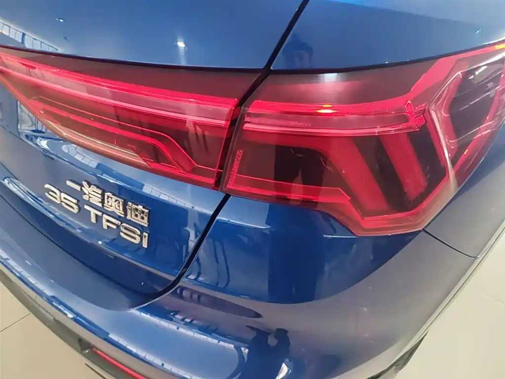 Audi Q3 2019 35 TFSI Progressive Elegance фото 8