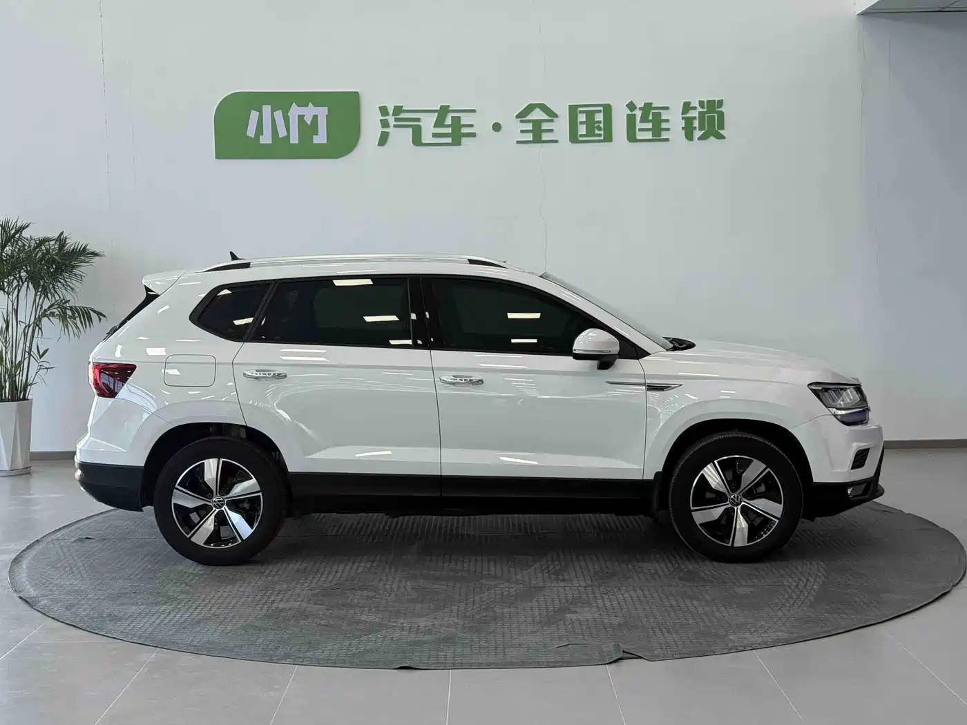 Volkswagen Tharu 2022 280TSI 2WD Comfort фото 4