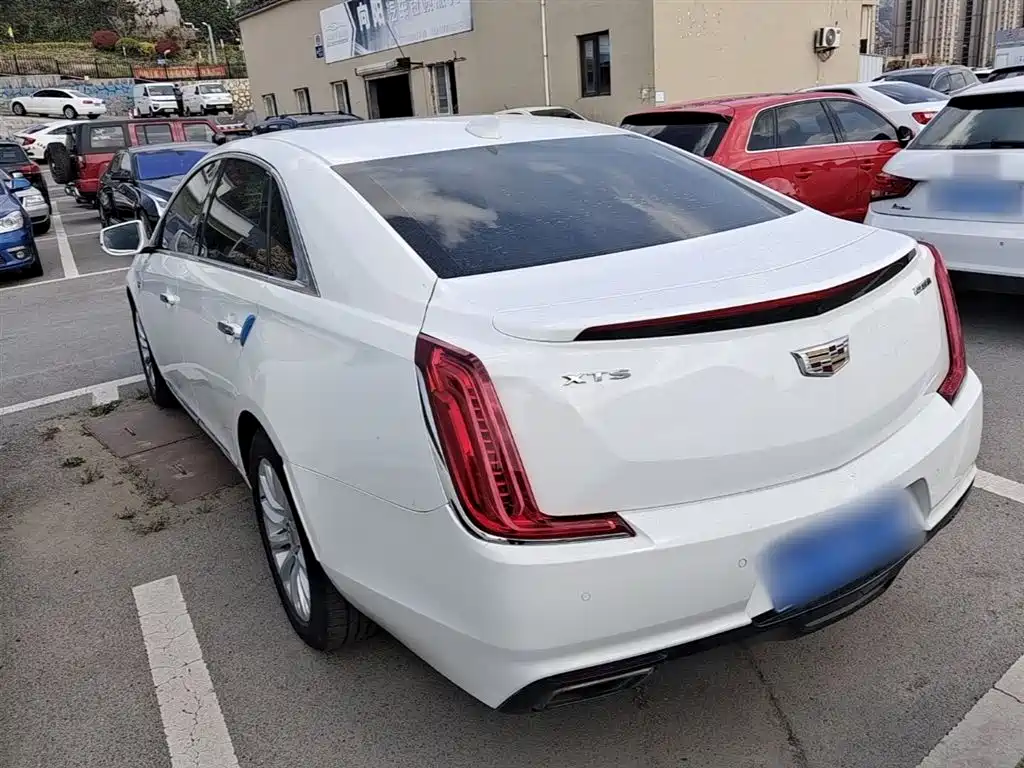 Cadillac XTS 2018 28T Technology фото 5